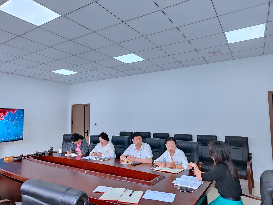 铜仁市数据职业学校党支部开展2022年5月党员活动