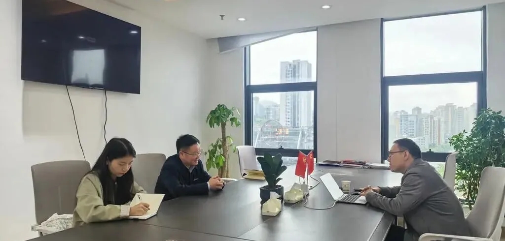 访企拓岗促就业——贵州铜仁数据职业学院党委副书记、校长刘春斌带队赴贵州金蛋数链科技有限公司走访交流